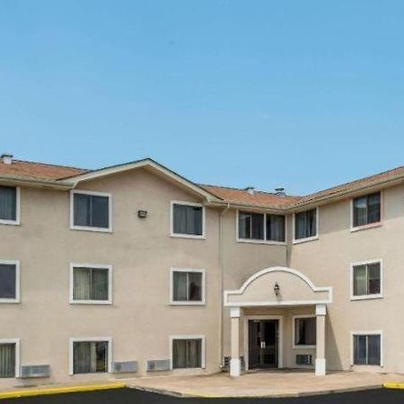 Quality Inn & Suites Earth City Ngoại thất bức ảnh